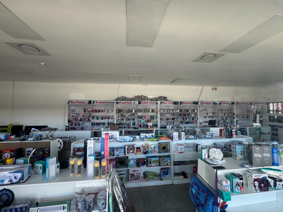 To Let Commercial Property for Rent in Wynberg Western Cape